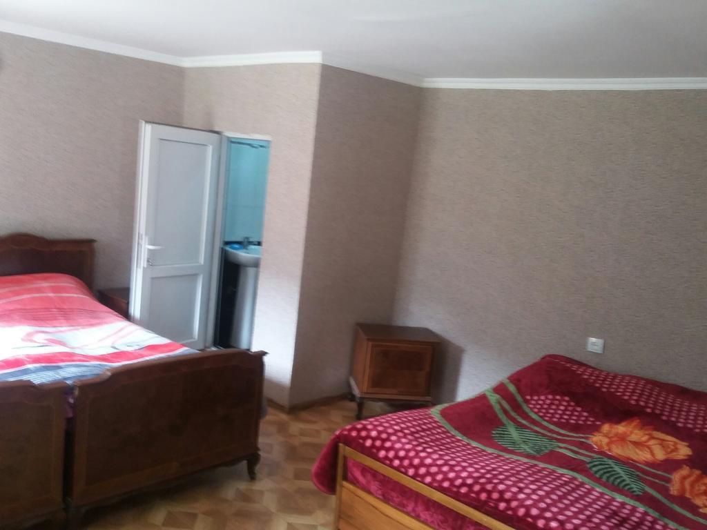 Guest House Adelina Mestia Extérieur photo