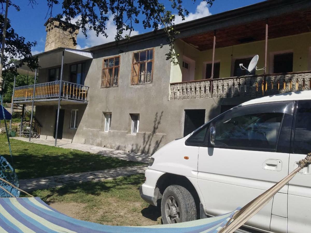 Guest House Adelina Mestia Extérieur photo